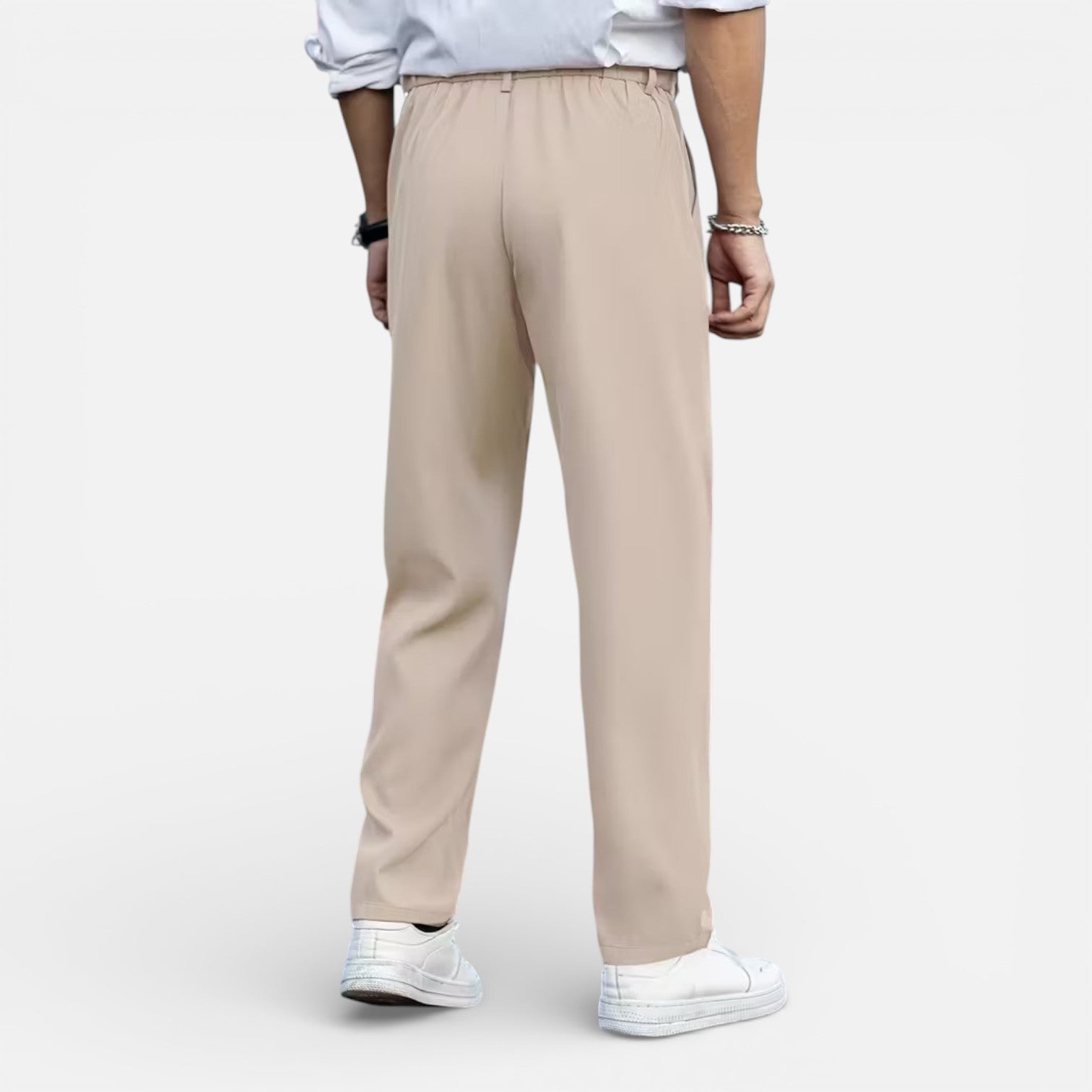 Classic Fit Men's Trousers - Elegant Tailored Style for Formal Wear