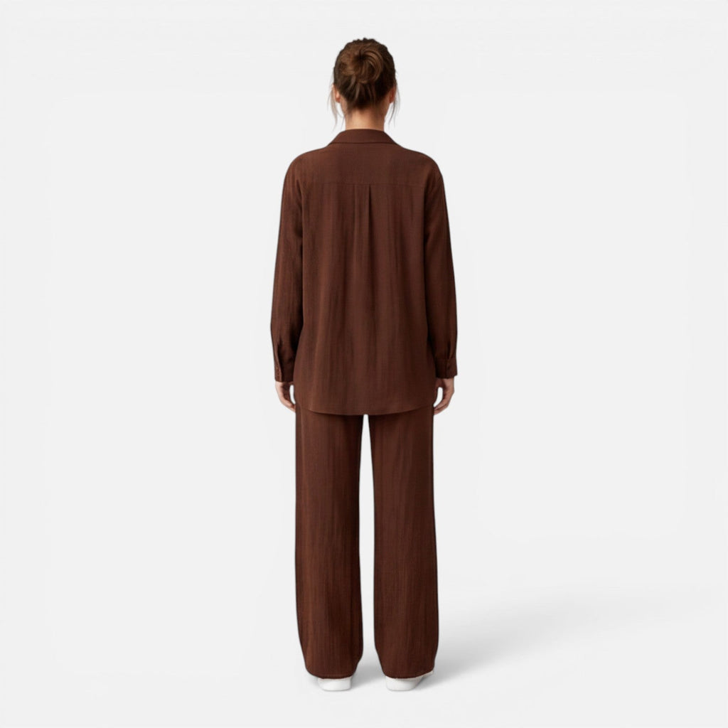 Lightweight Women's Two-Piece Summer Travel Outfit | Comfortable Casual Set