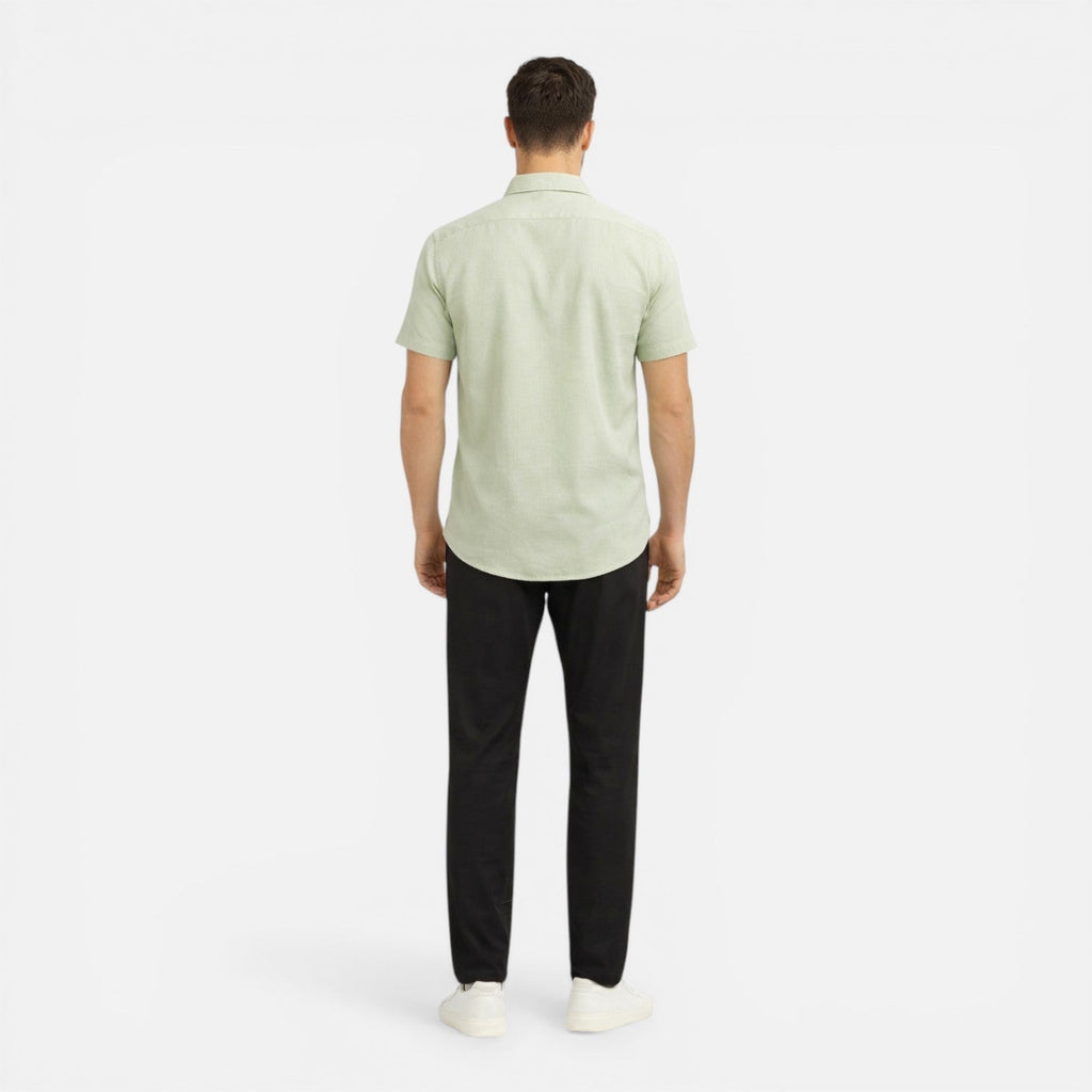 Men's Lightweight Breathable Slim Fit Short Sleeve Summer Shirt