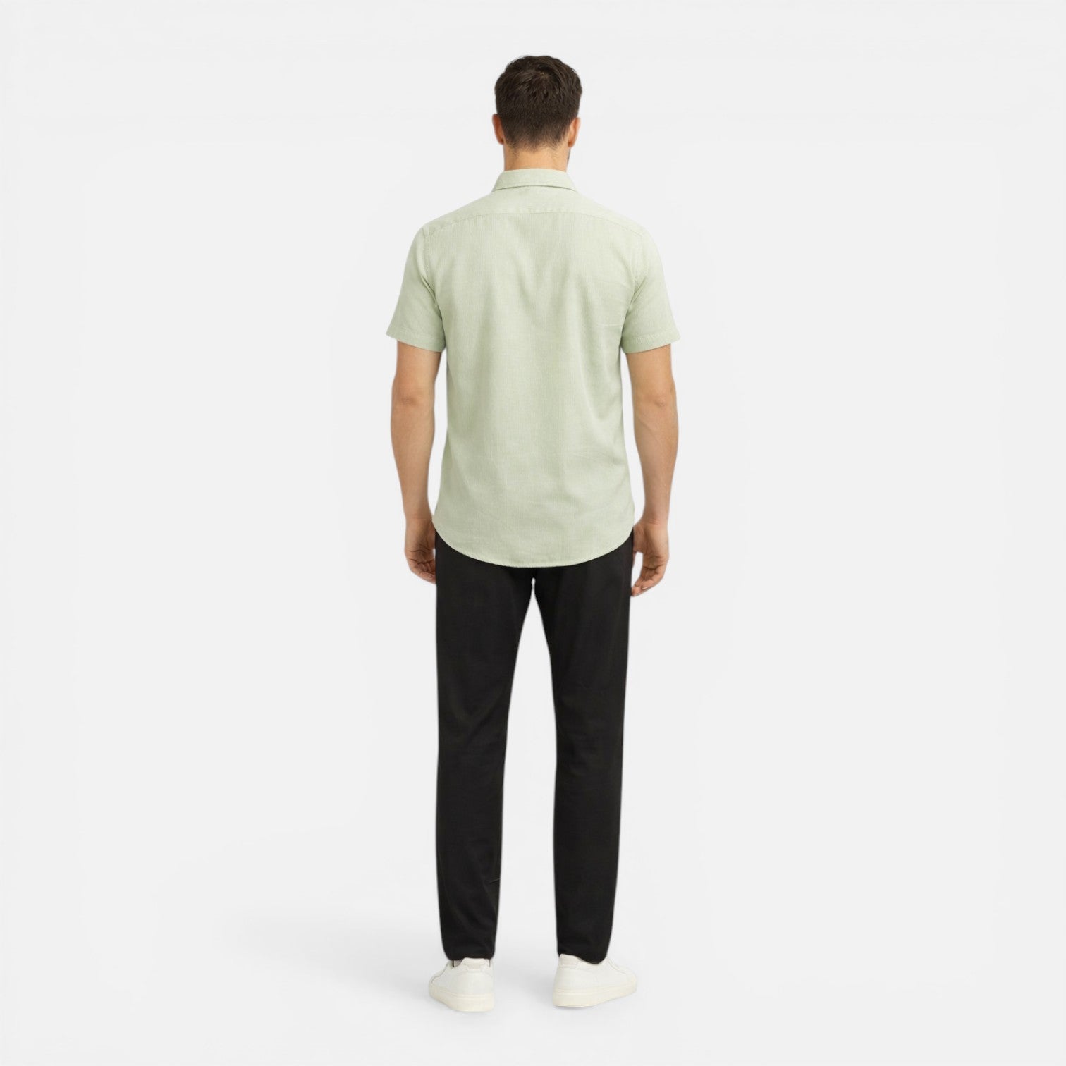 Men's Lightweight Breathable Slim Fit Short Sleeve Summer Shirt