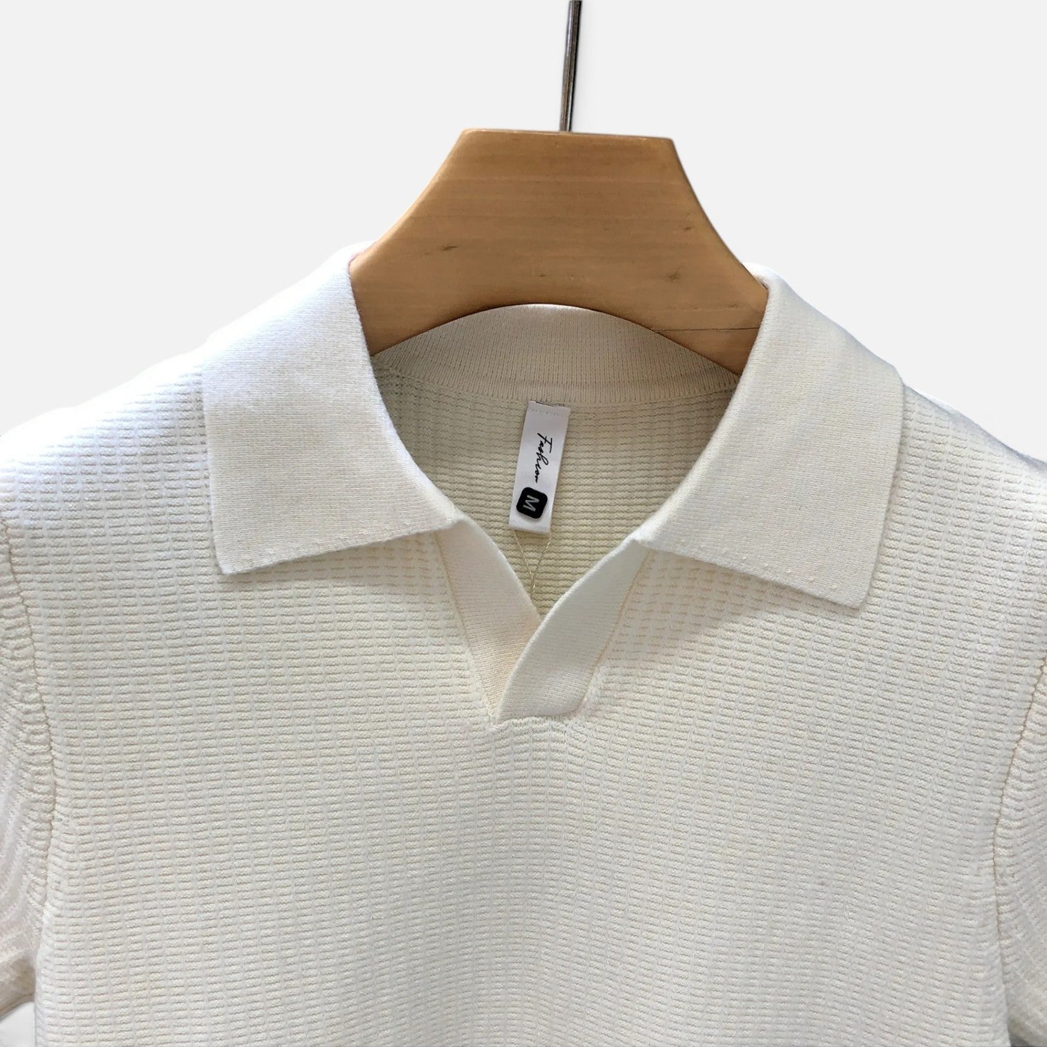 Men's Lightweight Textured Knit Polo Shirt for Summer Wear