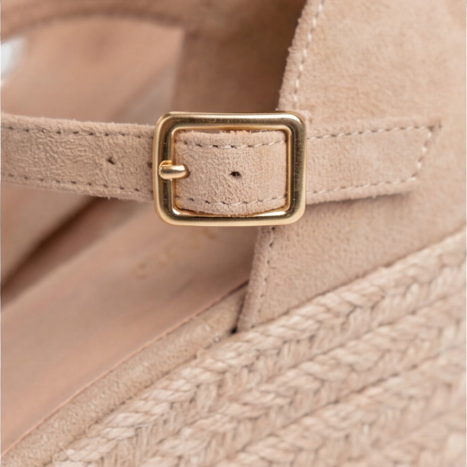 Women's Closed Toe Wedge Sandals with Ankle Strap for Comfort