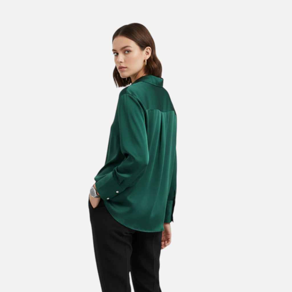 Women's Long Sleeve Button-Front Blouse - Classic Fit for Everyday Wear